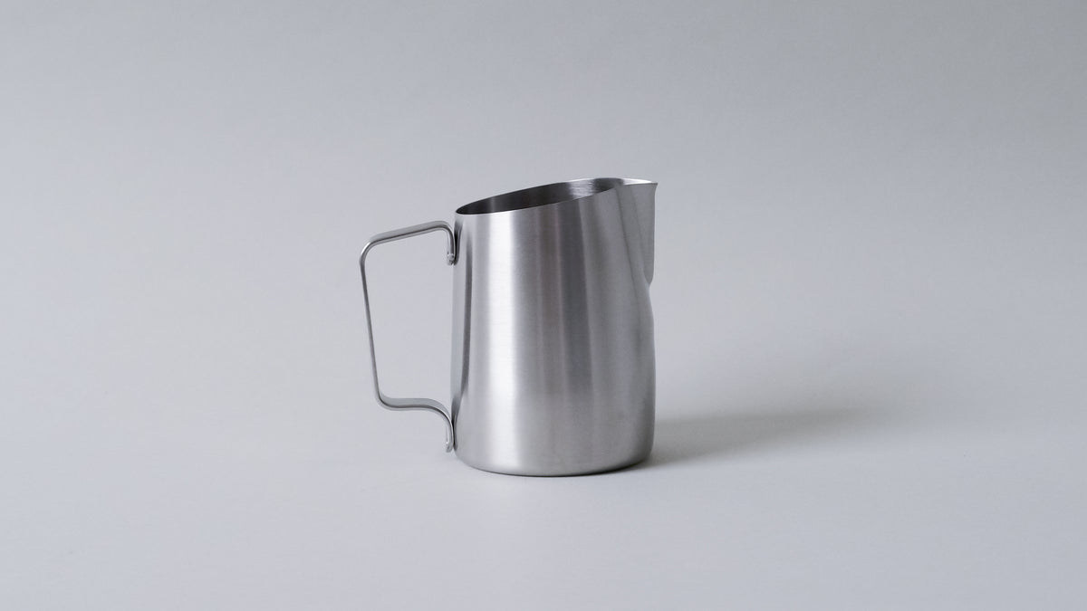 15OZ BRUSHED SILVER PITCHER WITH ROUND SPOUT